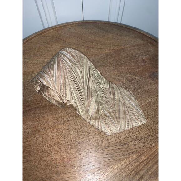 Perry Ellis Men's Gold Geometric Silk Tie Classic Length Designer Style - Picture 1 of 3